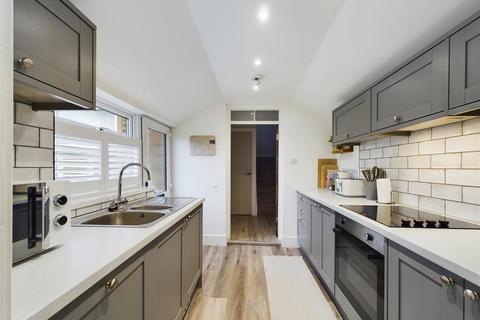 2 bedroom end of terrace house for sale, 58 East Street, Leven, Beverley, HU17 5NG
