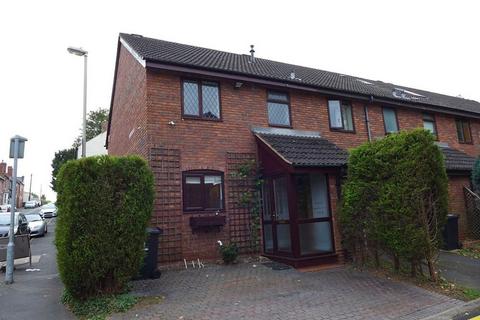 3 bedroom terraced house to rent, Maslen Place, Halesowen