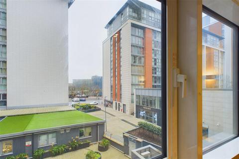 2 bedroom flat to rent, Oceanis Apartments 19 Seagull Lane, London, E16 1BY