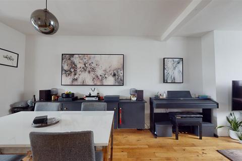 undefined, Cadogan Road, Hengrove