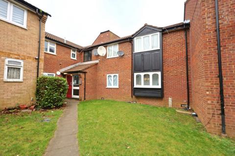 1 bedroom flat for sale, Burrell Close, Edgware, Greater London, HA8