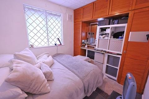 1 bedroom flat for sale, Burrell Close, Edgware, Greater London, HA8