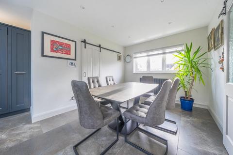 6 Higher Green, Great Glen, Leicester, LE8 9GE