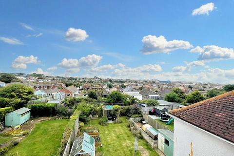 6 bedroom semi-detached house for sale, Broomfield Avenue, Telscombe Cliffs, BN10 7AL