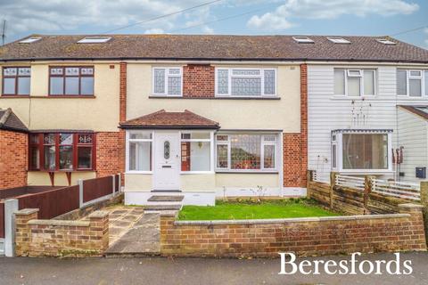 3 bedroom terraced house for sale, Plough Rise, Upminster, RM14