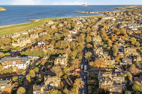 4 bedroom villa for sale, Dirleton Avenue, North Berwick