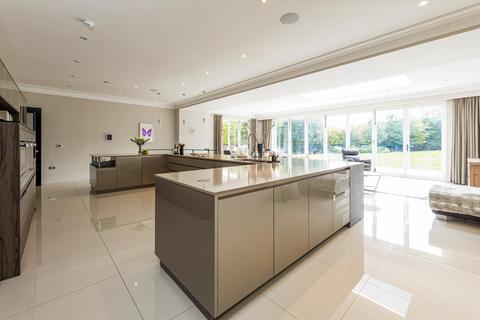 6 bedroom detached house for sale, Birds Hill Rise, Oxshott, Leatherhead, Surrey, KT22