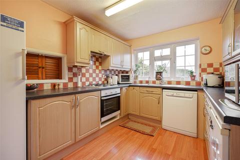 4 bedroom detached house for sale, Hardy Avenue, Hampshire GU46