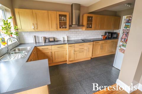 undefined, Sunnyside Gardens, Upminster, RM14