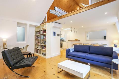 3 bedroom mews to rent, Jacobs Well Mews, Marylebone, W1