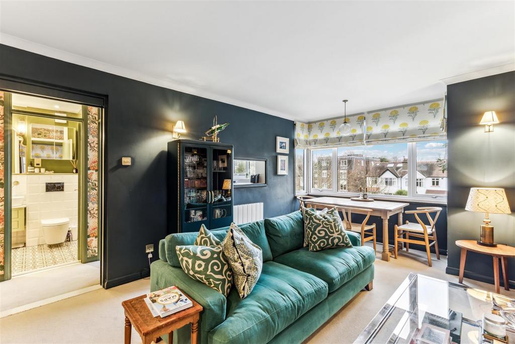 St. Andrews Court, W4 - FOR SALE
