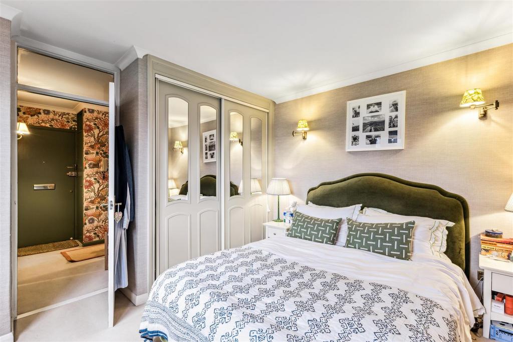 St. Andrews Court, W4 - FOR SALE