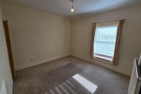 2 bedroom terraced house to rent, Reddicap Heath Road, Sutton Coldfield, Sutton Coldfield, B75