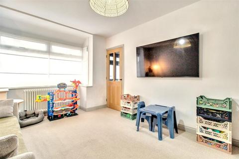 2 bedroom house for sale, Leigh Road, Worthing