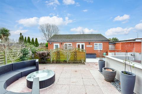 3 bedroom semi-detached house for sale, Mavis Crescent, Havant, Hampshire