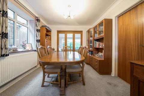 4 bedroom detached house for sale, Warren Road, Ickenham, Uxbridge