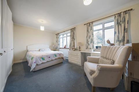 49 Warren Road, Ickenham, Uxbridge, UB10 8AD