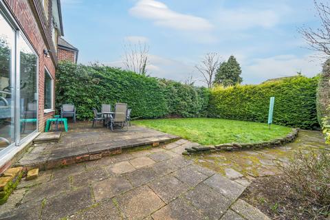49 Warren Road, Ickenham, Uxbridge, UB10 8AD