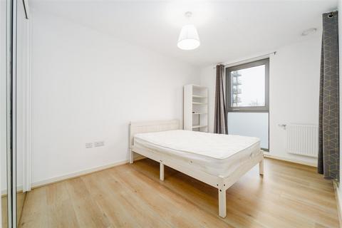 2 bedroom apartment to rent, Ealing Road, Brentford