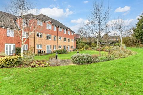 2 bedroom flat for sale, Devereux Court, Woodford Green IG8