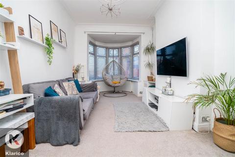 3 bedroom end of terrace house for sale, Blythswood Road, Birmingham B11