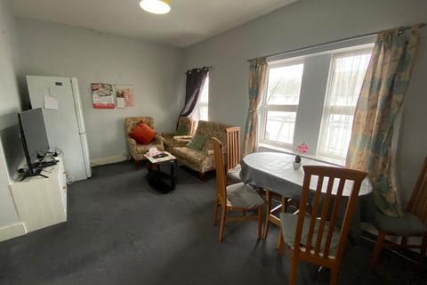 2 bedroom property to rent, Western Road, Bexhill