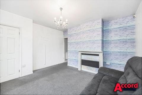 2 bedroom terraced house for sale, Amersham Road, Romford, RM3