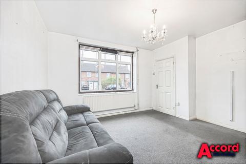 2 bedroom terraced house for sale, Amersham Road, Romford, RM3