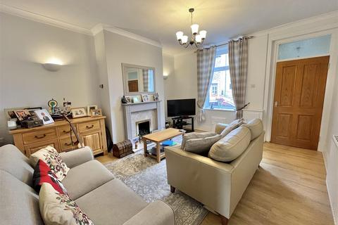 3 bedroom terraced house for sale, Queen Street, Hadfield, Glossop