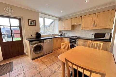 3 bedroom terraced house for sale, Queen Street, Hadfield, Glossop