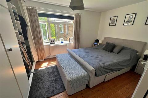 2 bedroom flat for sale, Winchester