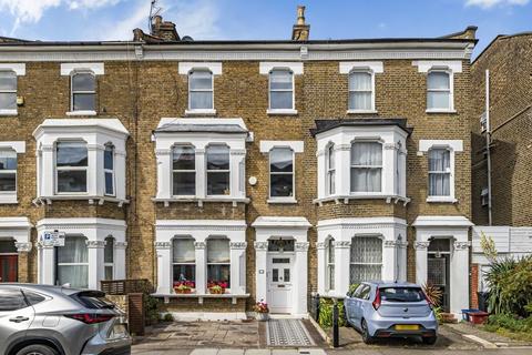 Arlington Gardens, Chiswick, London, W4