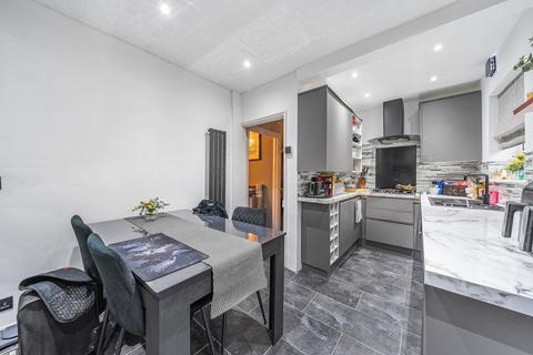 2 bedroom end of terrace house for sale, Grangemill Road, London