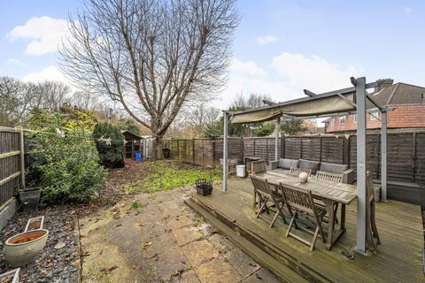 30 Grangemill Road, London, SE6 3JY