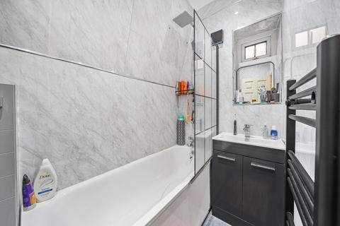 30 Grangemill Road, London, SE6 3JY