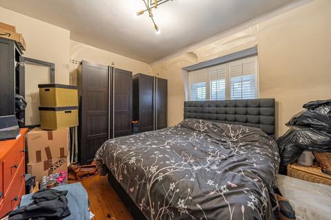 30 Grangemill Road, London, SE6 3JY