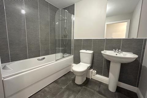 2 bedroom apartment to rent, Farnworth, Bolton BL4