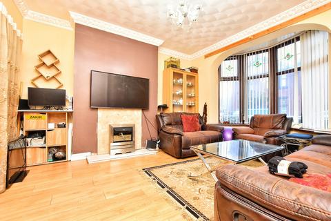 5 bedroom terraced house for sale, Mere Street, Rochdale, Greater Manchester, OL11