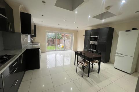 9 bedroom terraced house to rent, Caulfield Road, London, E6 2DQ