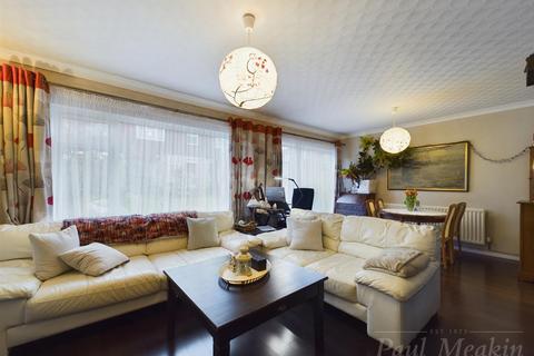 40 Elmside, New Addington, Croydon, CR0 9DU