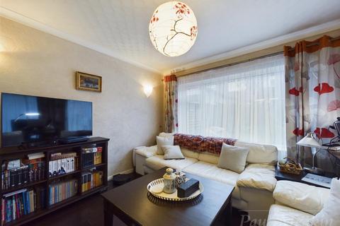 40 Elmside, New Addington, Croydon, CR0 9DU