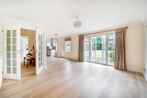 2 bedroom maisonette for sale, Burleigh Park, Cobham, KT11