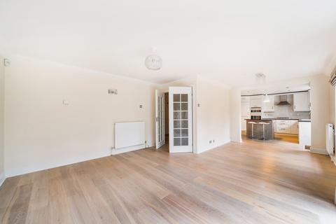 5 Burleigh Park, Cobham, KT11 2DU
