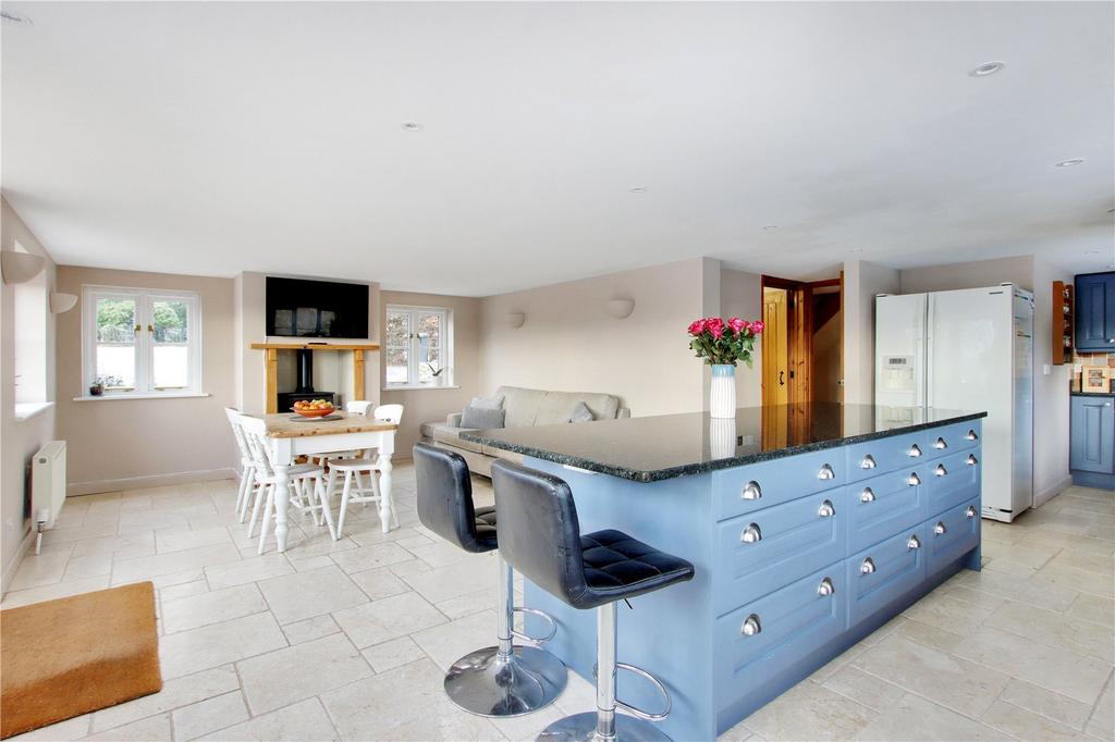 Kitchen/Family Room