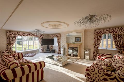 4 bedroom detached house for sale, Meadow Court, Darras Hall, Ponteland, Newcastle upon Tyne