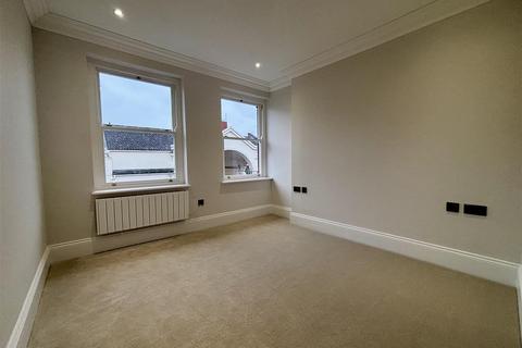 2 bedroom apartment for sale, Fleet Road, Fleet GU51