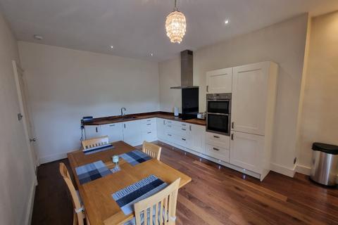 2 bedroom flat to rent, Mile End Avenue, Aberdeen, AB15