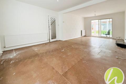 33 Fairview Avenue, Stanford-le-hope, SS17 0DT