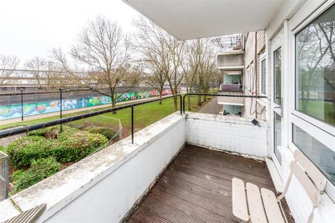 3 bedroom flat for sale, Lismore Circus, Gospel Oak