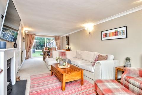 20 Bush Close, Albrighton, Wolverhampton, WV7 3PB